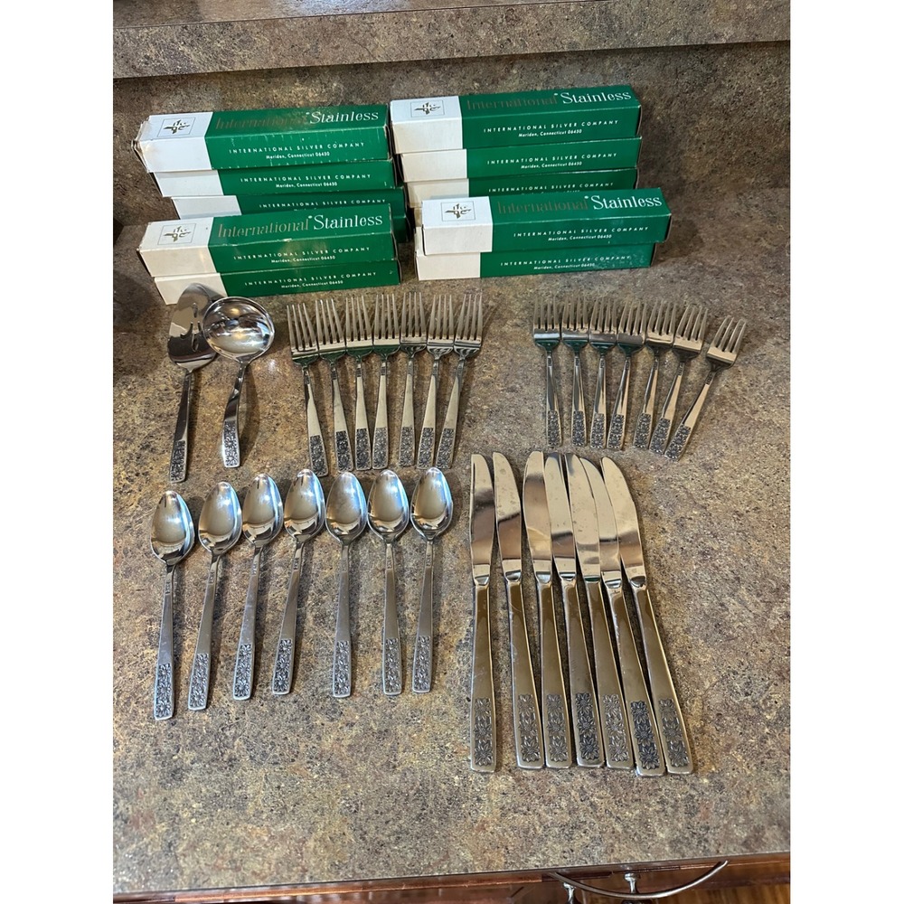International Silver Spring Charm Stainless Flatware Set 78pc Wm Rogers Floral